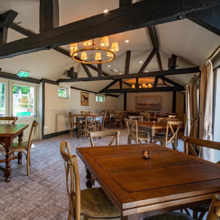 High Corner Inn Godshill  Esterno foto