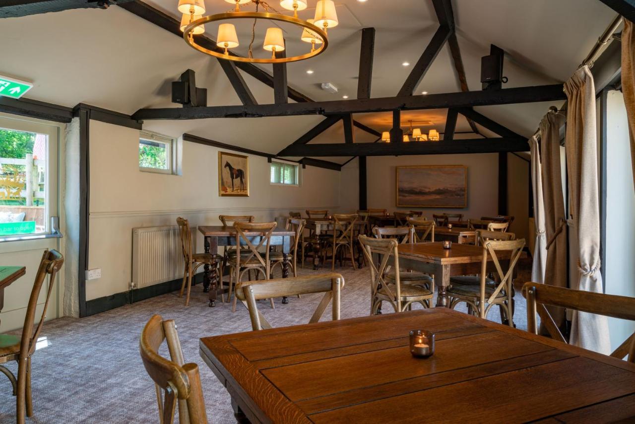 High Corner Inn Godshill  Esterno foto